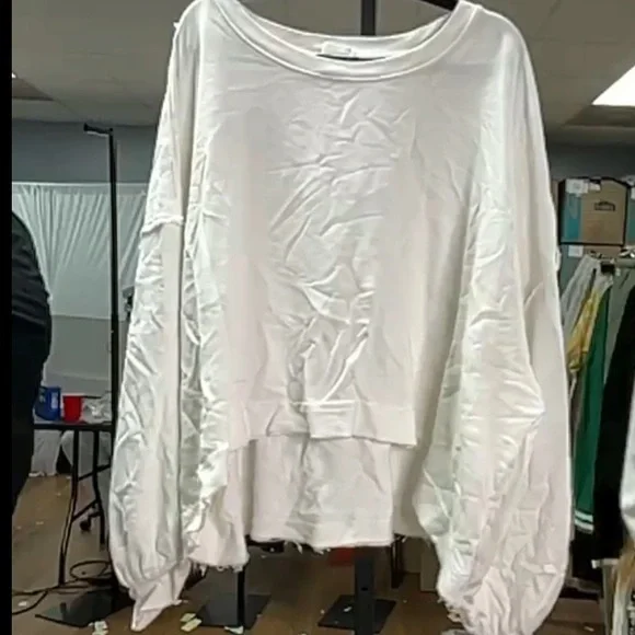 Free People Trish Sweatshirt in White NWOT oversized L - Picture 5 of 5